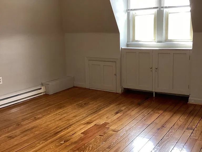 39-43 E Main St — Photo 8