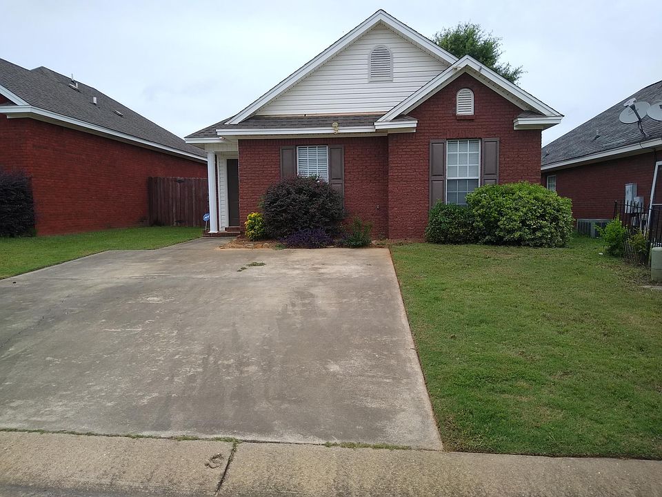 Front of house - driveway parking for 2 vehicles