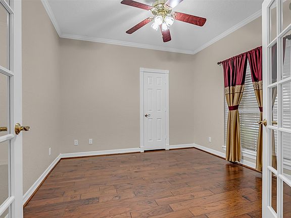 3rd image of 3931 Bolivia Dr