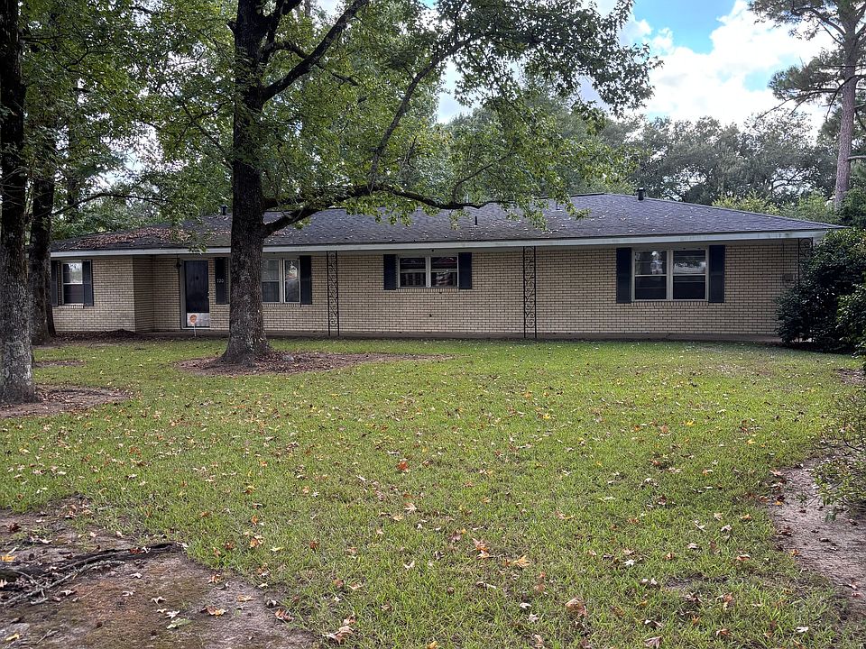 1st image of 720 Macarthur Rd