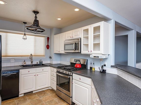 4th image of 8270 Cumberland Ct