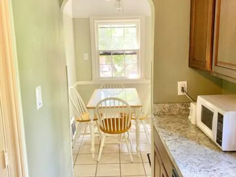 Lynnfield Rd — Photo 11