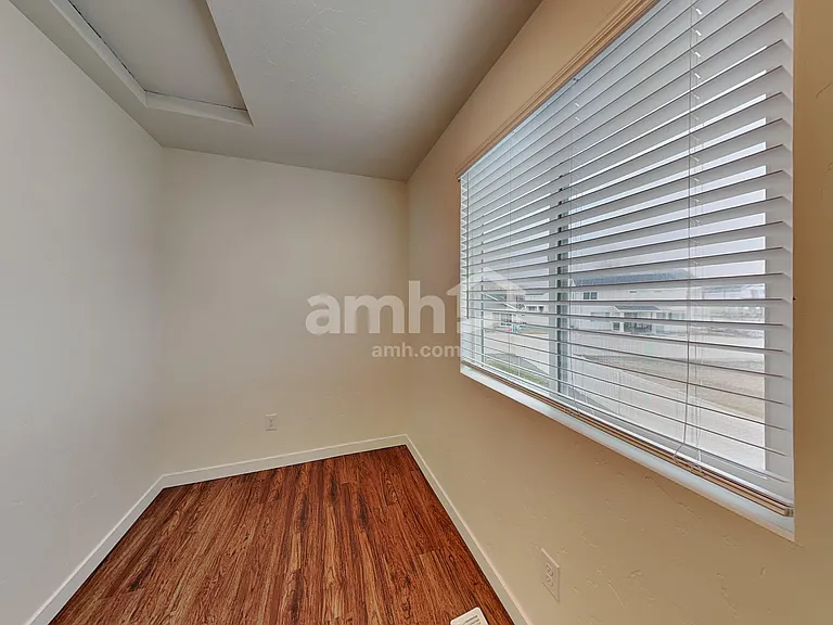 898 N Garnet Creek Ave — Photo 7