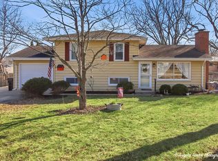 1210 S Broadway St, McHenry, IL 60050