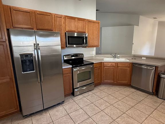 3rd image of 2215 Kings Palace Dr