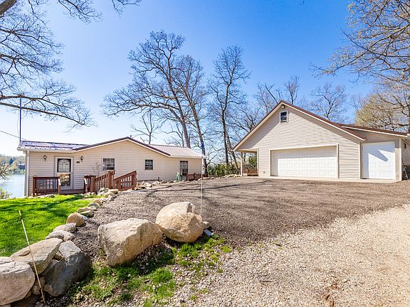 2nd image of 11915 Lakeway Dr