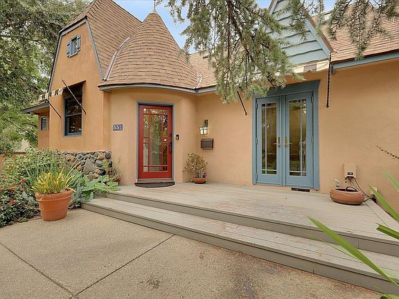 4th image of 551 Southgate Rd