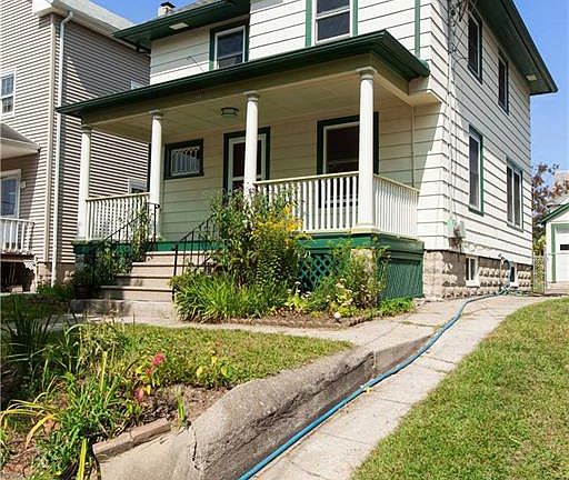 2nd image of 105 Bartlett Ave