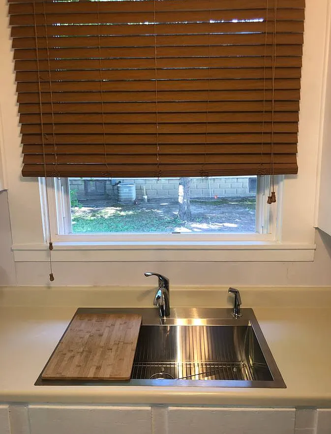 3 bed, 1041 sqft, $1,700 — Photo 4