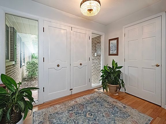 2nd image of 171 Ash Ln