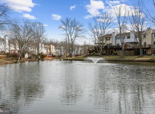 7100 Lake Cove Dr, Alexandria, VA 22315