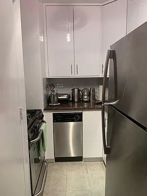 Rented by Vipler Realty | media 16