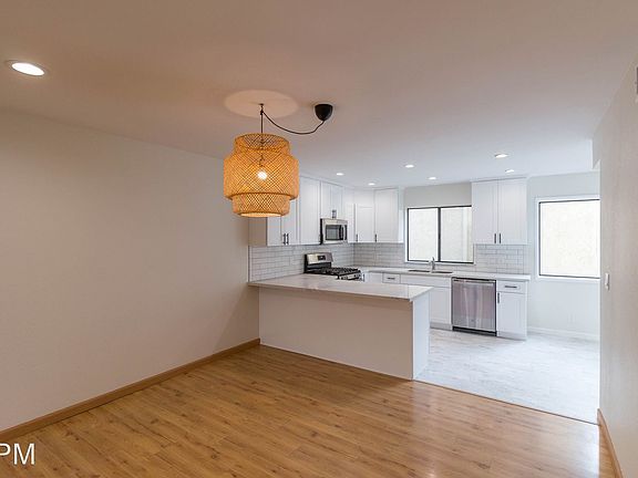 5th image of 3924 Park Pl APT 12
