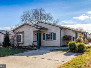 14 Hickory Ln, Logan Township, NJ 08085