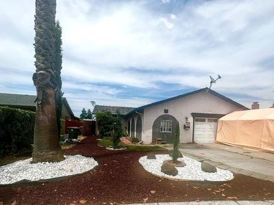820 B St, Hollister, CA, 95023