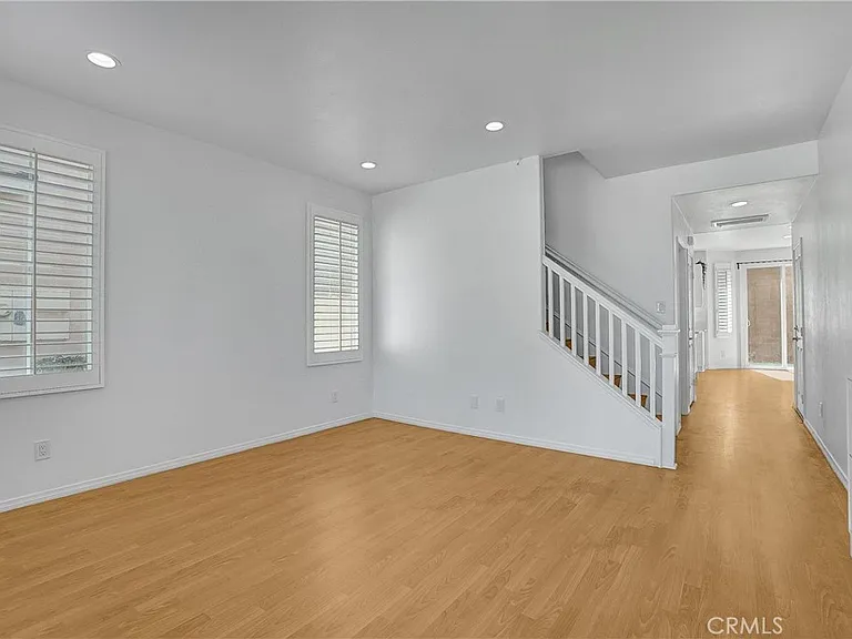 76 Millbrook — Photo 5