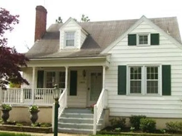 1303 Memorial Park Ave, Orma, WV 25401