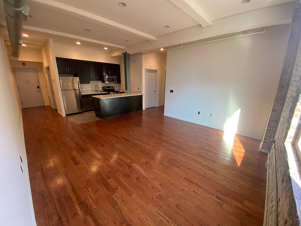 1st image of 218 Market St Unit 403