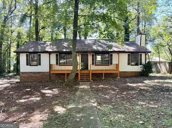4100 Oak Stone Dr, Douglasville, GA 30135