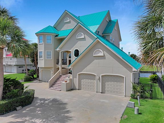 2nd image of 425 Island Way