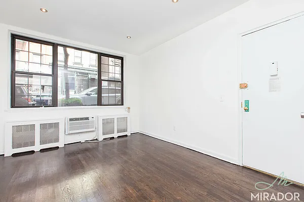 Rented by Mirador Real Estate | media 19