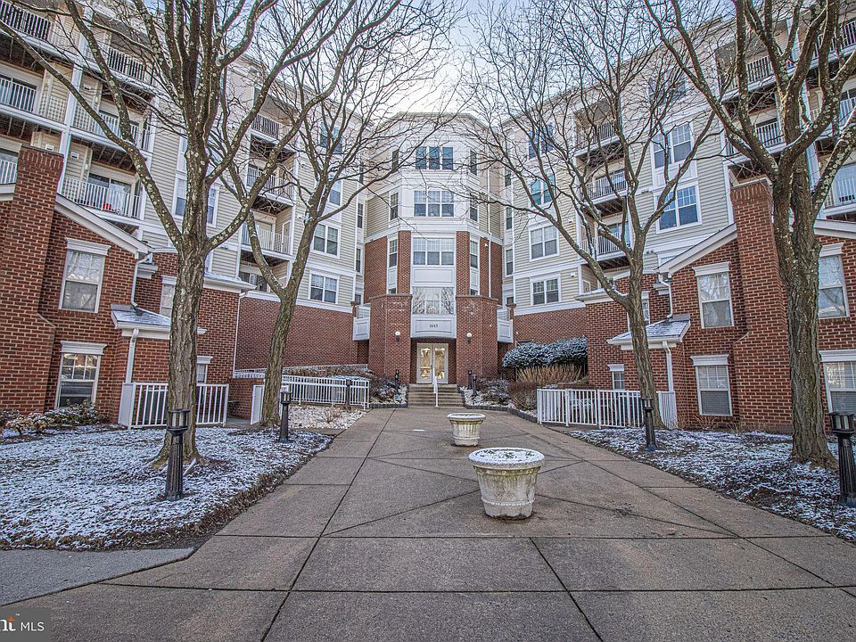 1645 International Dr TOWNHOUSE, McLean, VA 22102 MLS VAFX2130622