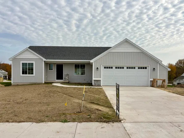 4275 Butternut Dr, Wayland, MI 49348
