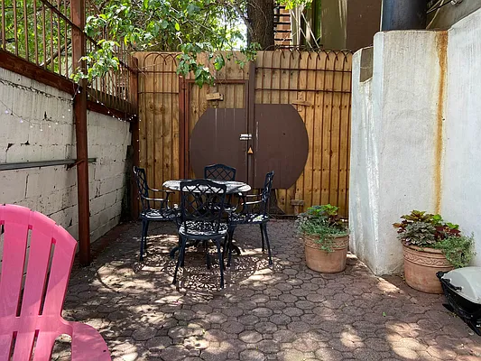 Rented by Jeffrey Mosczyc, LREB | media 10