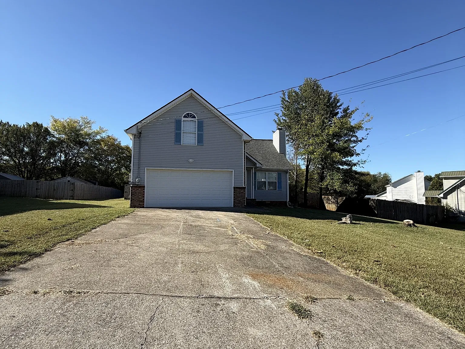 3 bed, 1442 sqft, $1,950 — Photo 1