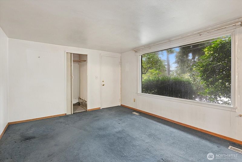 2nd image of 2510 NE 145th Street