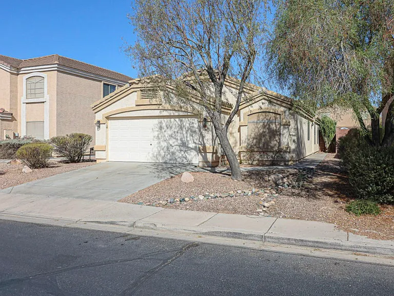 23928 W Desert Bloom St — Photo 6