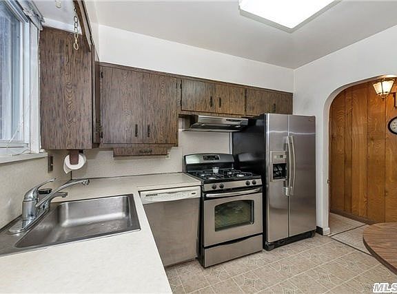 2nd image of 8610 256th St