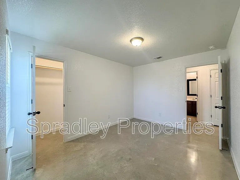 9110A Winding Ct — Photo 10