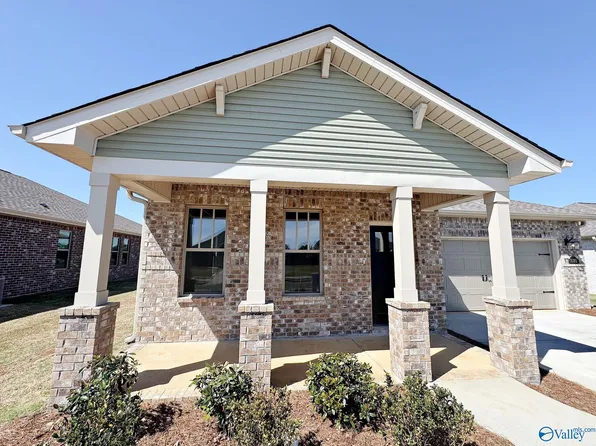 1020 Maplehurst St, Decatur, AL 35603