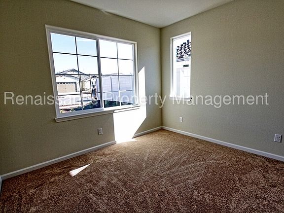 3rd image of 2631 Glen Echo Ln