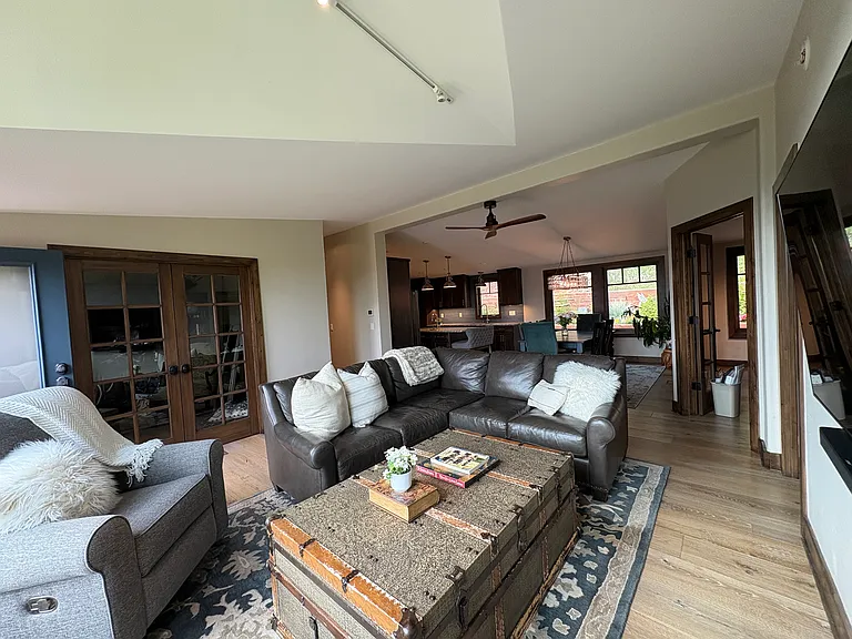 641 Pinon Dr — Photo 6