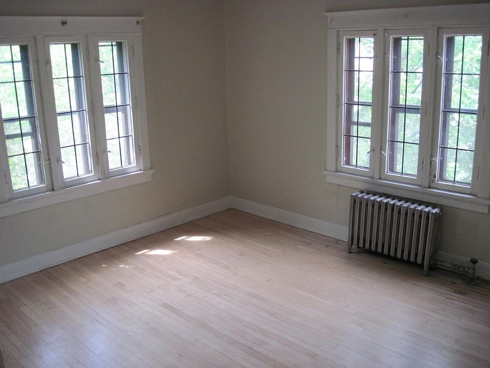 1st image of 3481 N Oakland Ave APT 3