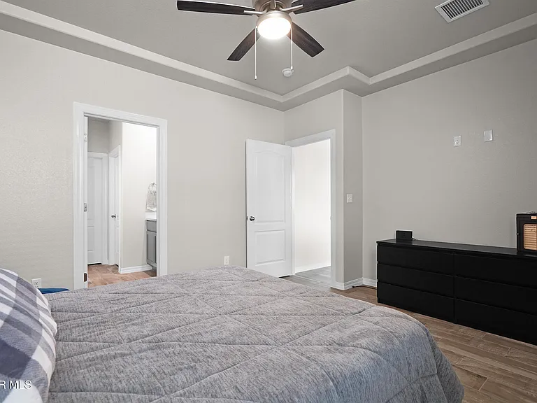 7437 Schweitz Ct — Photo 29