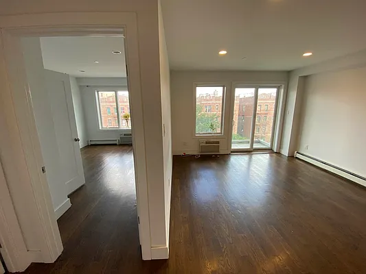 Rented by Marquis Real Estate Services | media 4