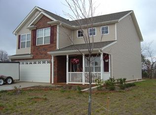 221 Country Forest Ln, Lyman, SC 29365