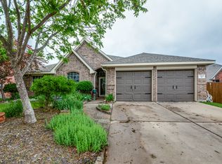 1304 Westridge Dr, Mansfield, TX 76063