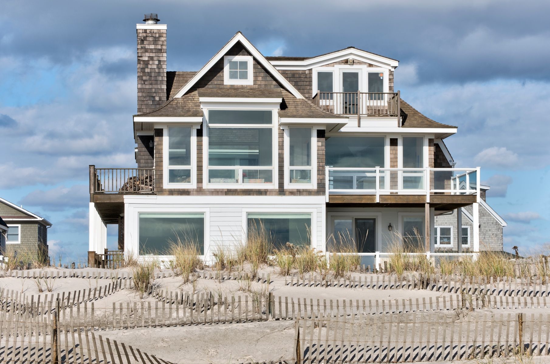 723 Dune Rd, West Hampton Dunes, NY 11978 Out East