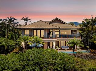 392 Wekiu Pl, Lahaina, HI 96761