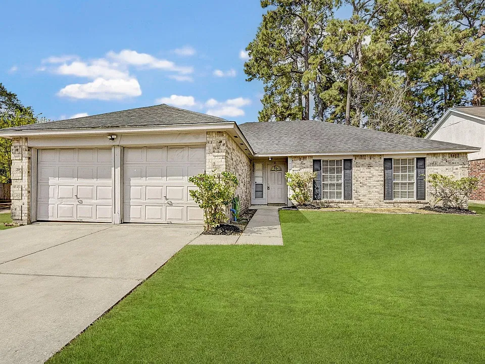 19803 Lions Gate Ct