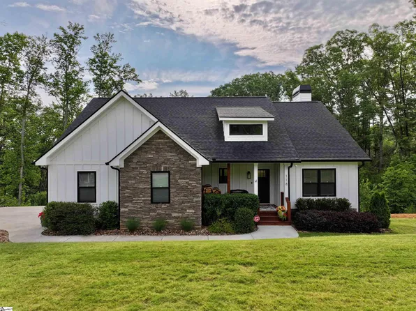 118 Squirrel Point, Six Mile, SC 29682