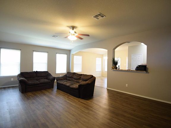 4th image of 1312 Shims Blvd