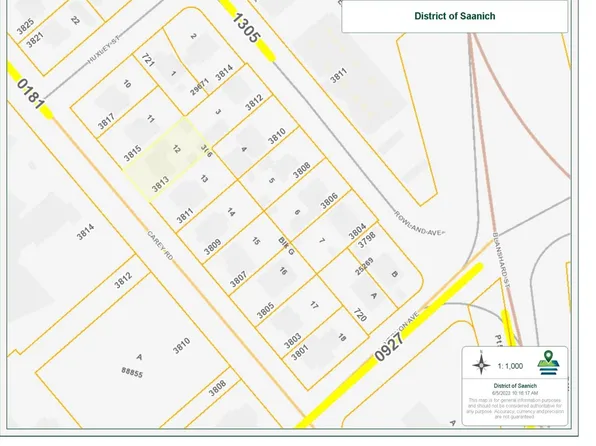 3813 Carey Rd, Saanich, BC V8Z 4C5