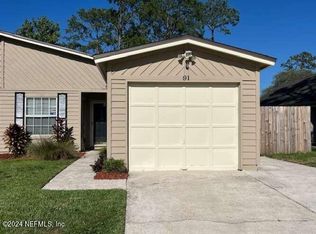 91 Naugatuck Dr, Jacksonville, FL 32225