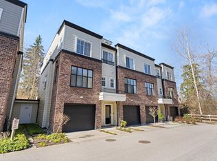 15588 32nd Ave #2, Surrey, BC V3Z 0G3