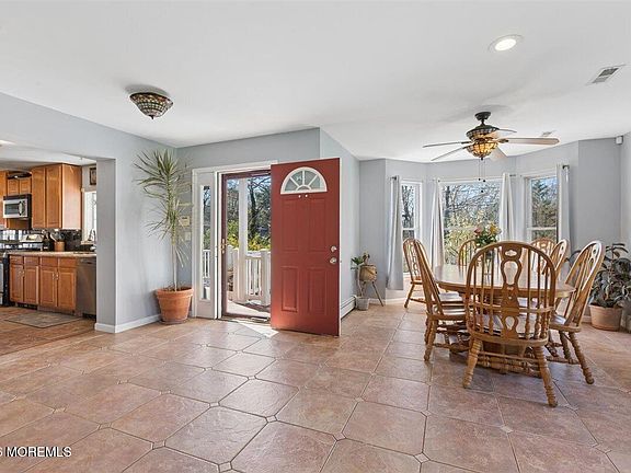 3rd image of 436 Cook Road